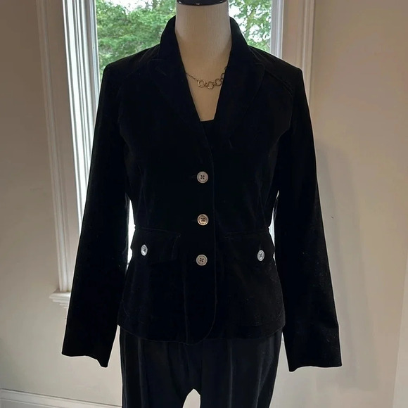 Eddie Bauer Fully lined Vintage Black Velvet Blazer, Size 6, EUC - Picture 2 of 8